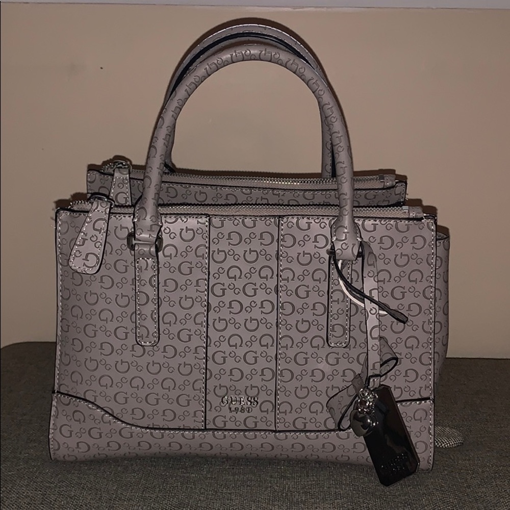 LIKE NEW GUESS G LOGO PURSE SHOULDER HAND BAG